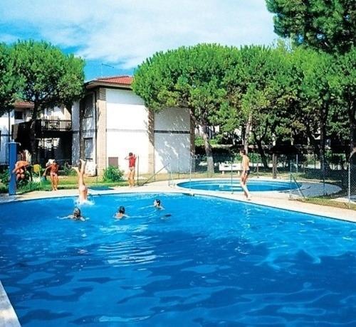 Green Holiday Village With Pool Μπιμπιόνε Εξωτερικό φωτογραφία